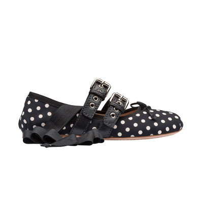 Ballet flats with round head belt buckle