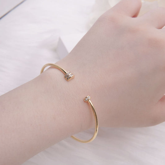 Aurelle Zircon Éclat - ALIZAAurelle Zircon ÉclatAurelle Zircon ÉclatAurelle Zircon ÉclatWomen AccessoriesALIZAALIZA38334785GoldAurelle Zircon Éclat