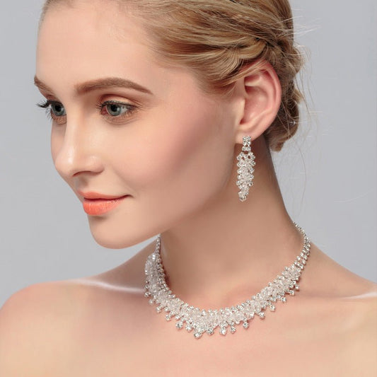 Lunara Nuptial Éclat - ALIZALunara Nuptial ÉclatLunara Nuptial ÉclatLunara Nuptial ÉclatWomen AccessoriesALIZAALIZA66285889Auréline Crystal Royale TiaraLunara Nuptial Éclat