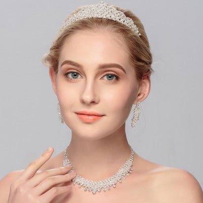 Lunara Nuptial Éclat - ALIZALunara Nuptial ÉclatLunara Nuptial ÉclatLunara Nuptial ÉclatWomen AccessoriesALIZAALIZA66318657Auréline Crystal Cascade Royale SetLunara Nuptial Éclat