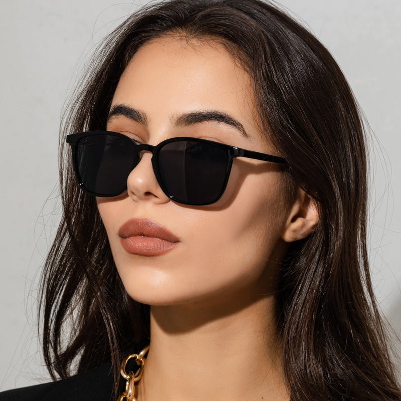 Lunara Simplex - ALIZALunara SimplexLunara SimplexLunara SimplexwomenALIZAALIZA87421249Bright BlackLunara Simplex