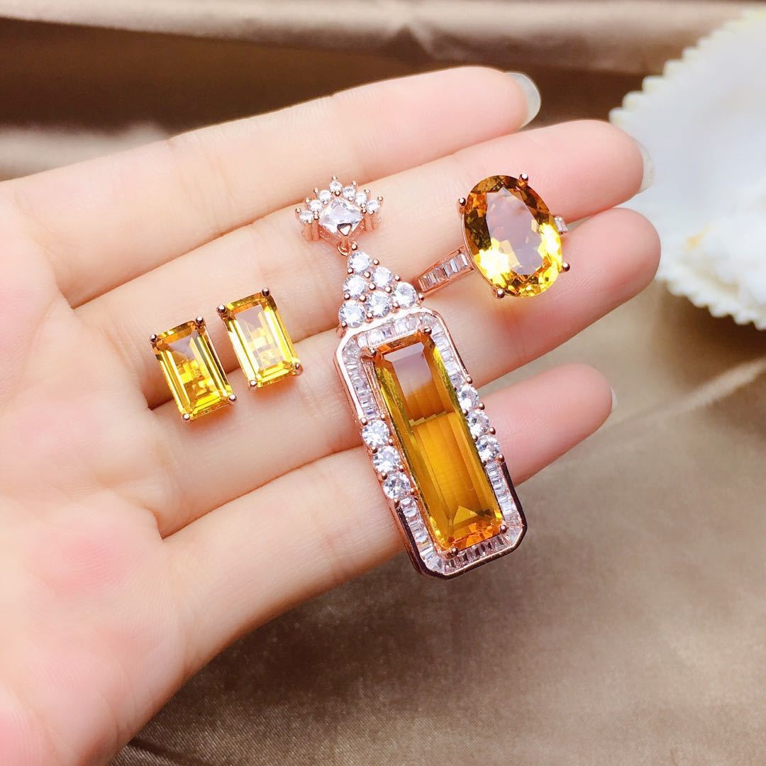 Vera Citrine Éclat - ALIZAVera Citrine ÉclatVera Citrine ÉclatVera Citrine ÉclatWomen AccessoriesALIZAALIZA45674817Auréline AmberVera Citrine Éclat