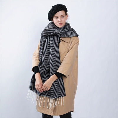 Vionne Chevrons Étole - ALIZAVionne Chevrons ÉtoleVionne Chevrons ÉtoleVionne Chevrons ÉtoleWomen AccessoriesALIZAALIZA79237185Dark GreyVionne Chevrons Étole
